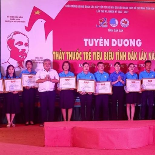 Ep2647: Tin trong nước: Đắk Lắk: Tuyên dương 32 thầy thuốc trẻ tiêu biểu năm 2022 cover