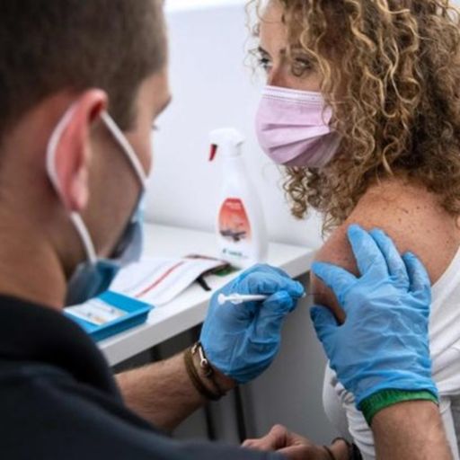 Ep499: VOV - Tin quốc tế: Pháp cho phép người trên 18 tuổi tiêm vaccine sớm để tránh lãng phí cover