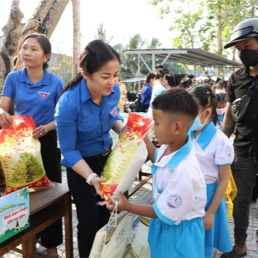 Ep6969: Tin trong nước - Tuổi trẻ Cần Thơ góp sức chăm lo trẻ em và xây dựng nông thôn mới  cover