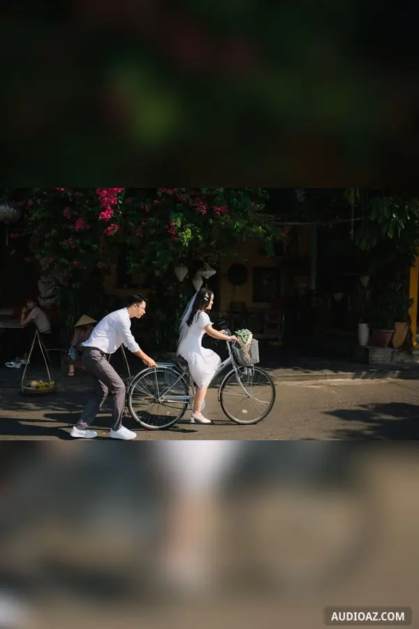 Chàng trông xe hạnh phúc