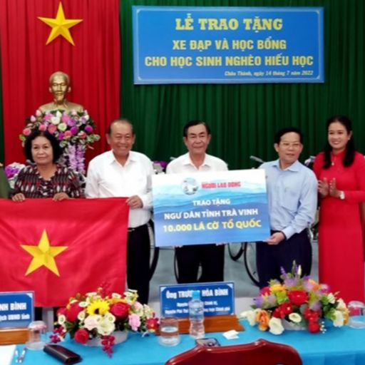 Ep3386: Tin trong nước: Nguyên Phó Thủ tướng Trương Hòa Bình tặng suất học bổng học sinh vượt khó và 10.000 lá cờ Tổ quốc cho ngư dân Trà Vinh  cover