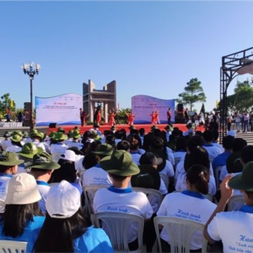 Ep3577: Tin trong nước: Bộ tài nguyên và Môi trường trao tặng 3,4 ha và 3,5km cây xanh bao quanh nghĩa trang liệt sỹ cover