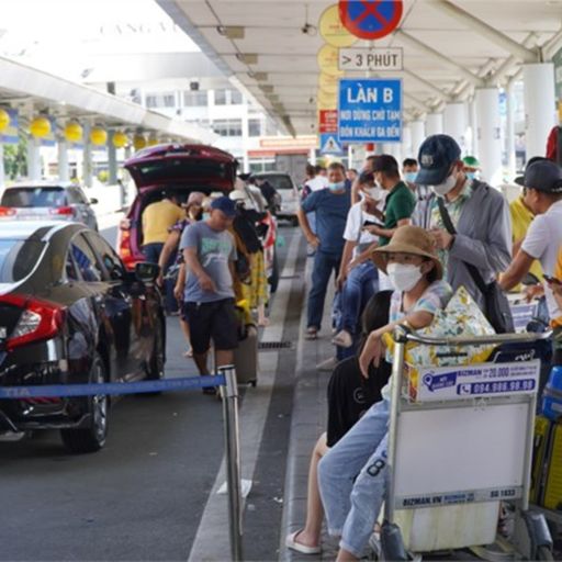 Ep3840: Tin trong nước: Nạn “bát nháo”, “chặt chém” hành khách tại sân bay Tân Sơn Nhất : Xử phạt hàng trăm trường hợp vi phạm cover