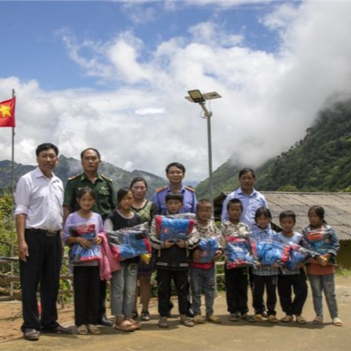 Ep3903: Tin trong nước: Cựu binh lên vùng cao giúp bà con dựng cột cờ, thắp sáng đường biên cover