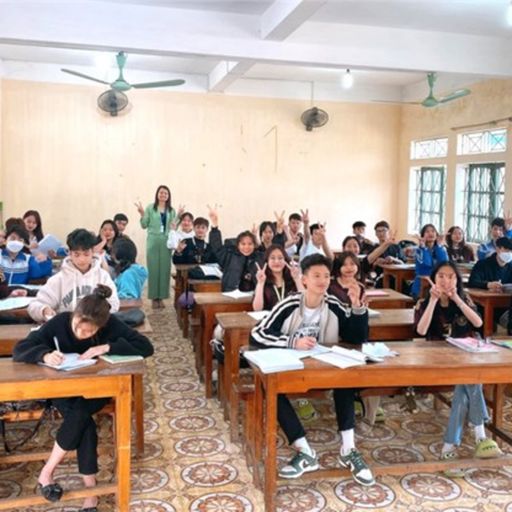 Ep7698: Tin trong nước - Hà Nội: Phụ huynh chủ động chọn trường tư thục để giảm áp lực thi lớp 10 công lập image