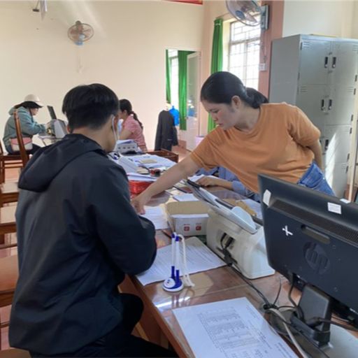 Ep8295: Tin trong nước - Từ 1/8: Số lượng cán bộ, công chức và người hoạt động không chuyên cách cấp xã tăng theo quy mô dân số và diện tích tự nhiên  image
