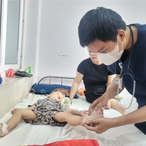 Ep8588: Tin trong nước - Đắk Lắk: Gia tăng tình trạng trẻ mắc tay chân miệng thể nặng  image