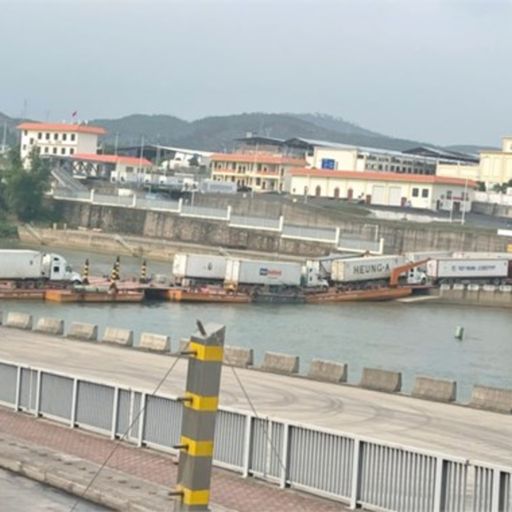 Ep8858: Tin trong nước - Hơn 860 nghìn tấn hàng XNK qua cửa khẩu quốc tế Móng Cái  image