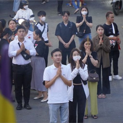 Ep9621: Tin trong nước - Mùa Vu Lan tại TP.HCM: Nhẹ nhàng, không đông đúc, chen lấn như mọi năm image