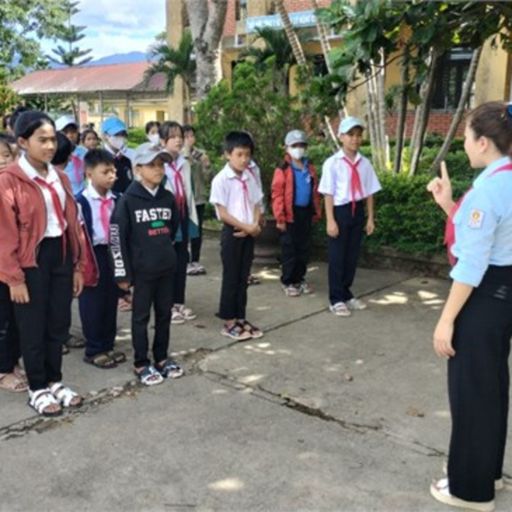 Ep9623: Tin trong nước - Vùng cao A Lưới tỉnh Thừa Thiên Huế vận động học sinh đến trường năm học mới  image