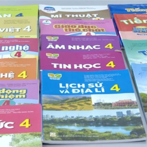 Ep9652: Tin trong nước - Năm học mới 2023-2024: Các khối lớp 4,8,11 bắt đầu học sách giáo khoa mới  image