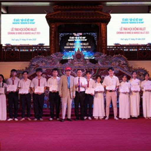 Ep9660: Tin trong nước - Thừa Thiên Huế: Trao học bổng Vallet đến với 220 học sinh, sinh viên xuất sắc image