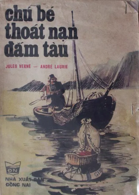 Chú bé thoát nạn đắm tàu